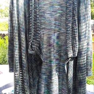 Holly Robinson Peete cardigan